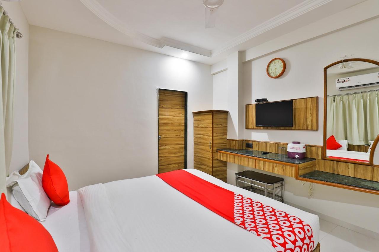 Oyo 23540 Hotel Suryakant Раджкот Екстер'єр фото